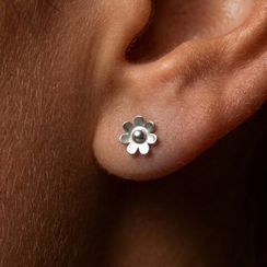 Серьги-пусеты Цветок Ромашка из серебра 925 пробы