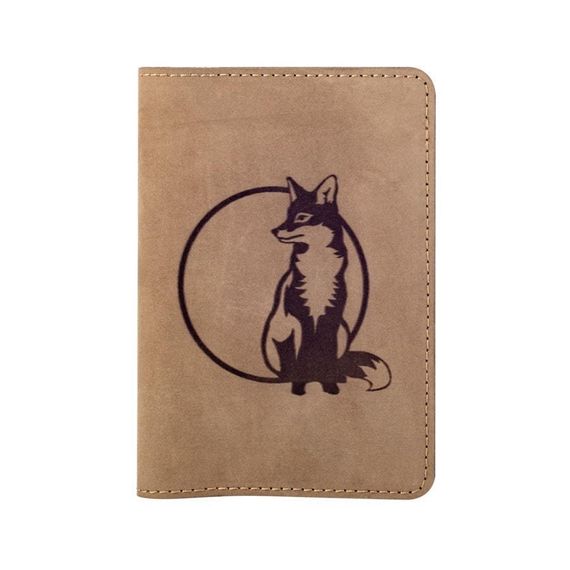 Фотография обложки Лиса для документов гражданина России из светло-коричневого нубука в сложенном виде на белом фоне.