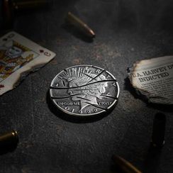 Монета Харви Дента Мельхиор