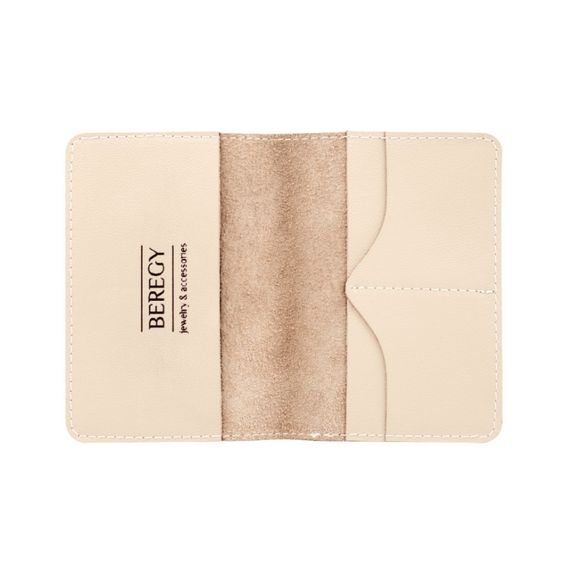 Обложка Лев из молочной кожи, вид внутри, раскрытый