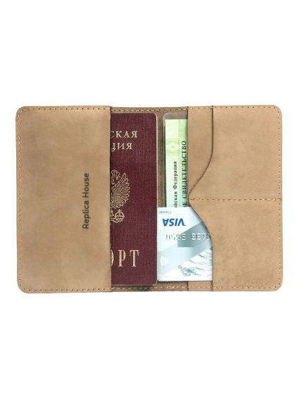 Фото обложка для паспорта в виде карты из нубука светло-коричневого цвета, внутренний разворот с наполнением.