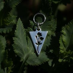 Треугольник с цветком - подвеска на серьги из серебра 925 пробы