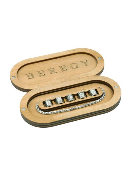 Деревянный футляр-шкатулка для скандинавских рун Старшего Футарка 5 шт., с наполнением вид сбоку