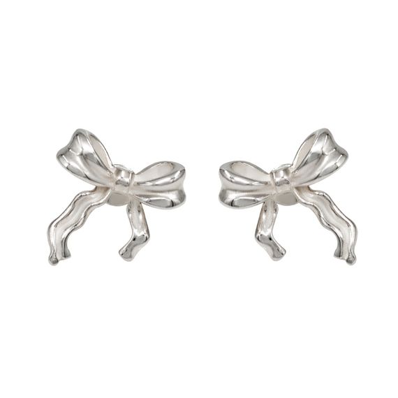 Серьги-пусеты Бантик асимметричный из серебра 925 пробы, вид 1