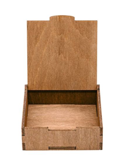 Фото подарочной коробки из тонированной фанеры, вид с открытой крышкой.