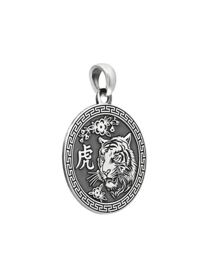 Китайский знак зодиака Тигр подвеска из серебра 925 пробы, вид сбоку