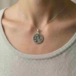 Китайский знак зодиака Коза - подвеска из серебра