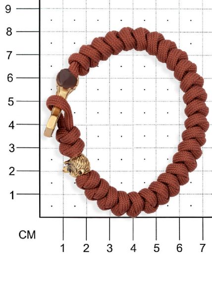 Браслет из красно-коричневого паракорда с шармом Молот тора Bayer и медведем из бронзы, на размерной сетке
