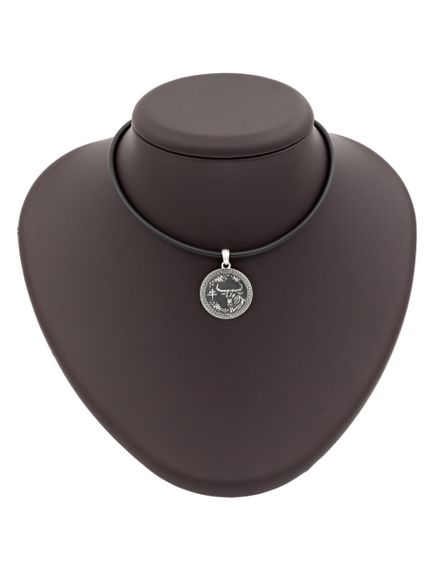 Китайский знак зодиака Бык подвеска из серебра 925 пробы, на постаменте