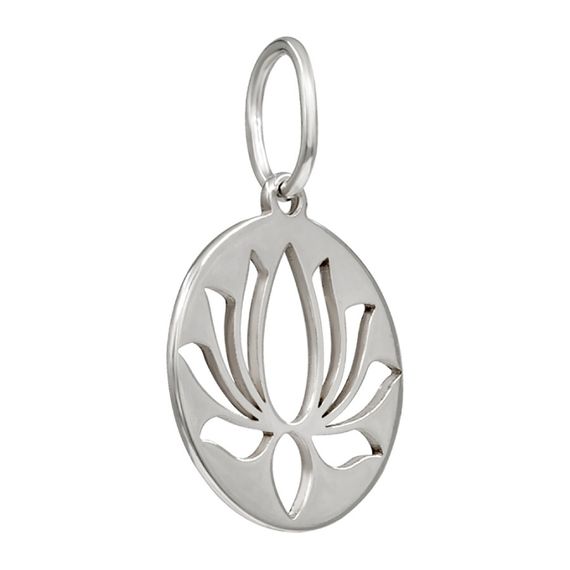 Подвеска Лотос в круге - кулон из серебра 925, вид сзади полубоком
