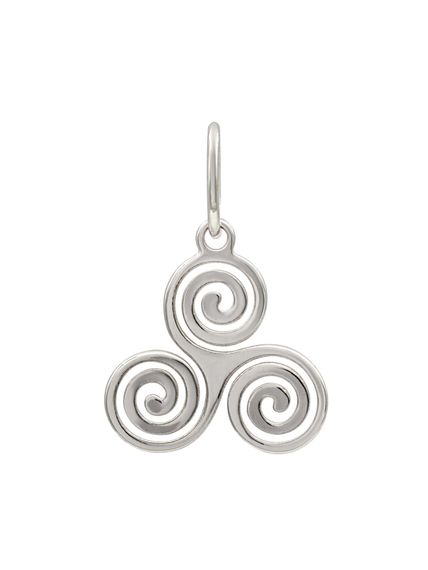 Фото подвески Трискелион из серебра, вид сзади.