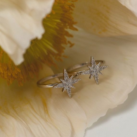 Кольцо Вифлеемская звезда из серебра 925 пробы с фианитами, живое фото 4