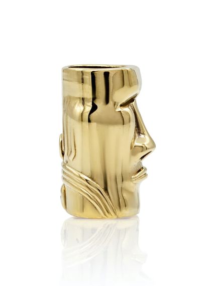 Изображение бронзовой бусины Моаи вид справа.