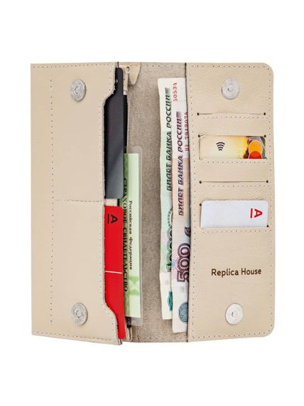 Фото функционального кошелька Древо жизни из молочной кожи, развернутый вид с наполнением.