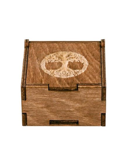 Фотография подарочной коробки из фанеры 56х56х33, вид прямо.