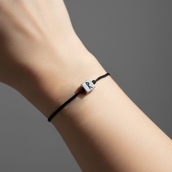 Шарм куб с руной Райдо - подвеска из серебра 925 пробы, живое фото 1