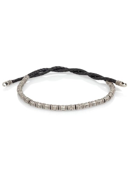 Браслет набор рун 24 шт из мельхиора на черном кожаном шнуре с замком Captain Hook, вид спереди со скрученными концами