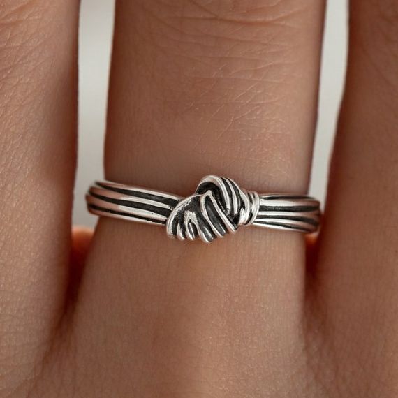 Кольцо Узел из серебра 925 пробы, живое фото 1