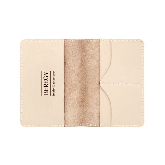 Обложка Медведь из молочной кожи, вид изнутри, открытый