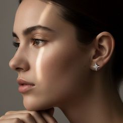 Серьги-пусеты Вифлеемская звезда из серебра 925 пробы с фианитами