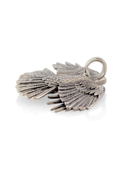 Картинка подвески скандинавский ворон Одина на горизонтальной поверхности, вид на отверстие.