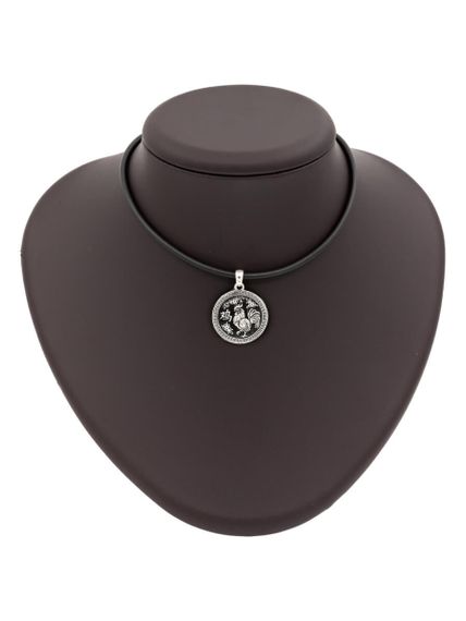 Китайский знак зодиака Петух подвеска из серебра 925 пробы, на постаменте