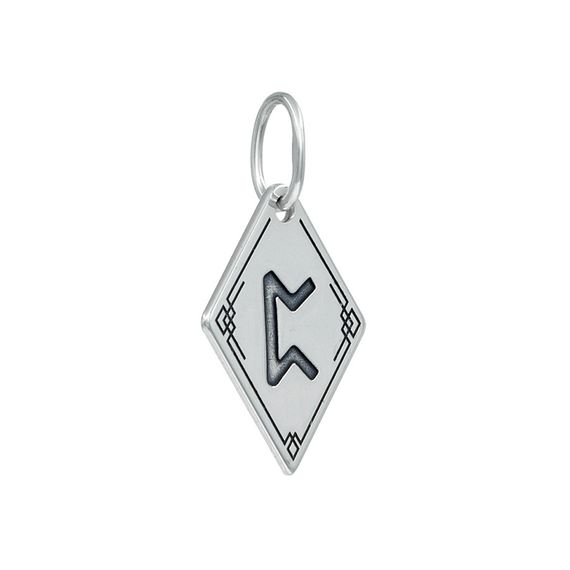 Подвеска Руна Перт - кулон из серебра 925, вид спереди полубоком