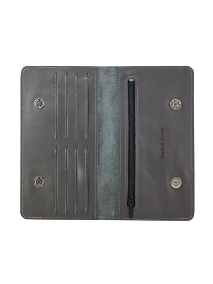 Фото функционального кошелька Классический из серой кожи, развернутый вид без наполнения.