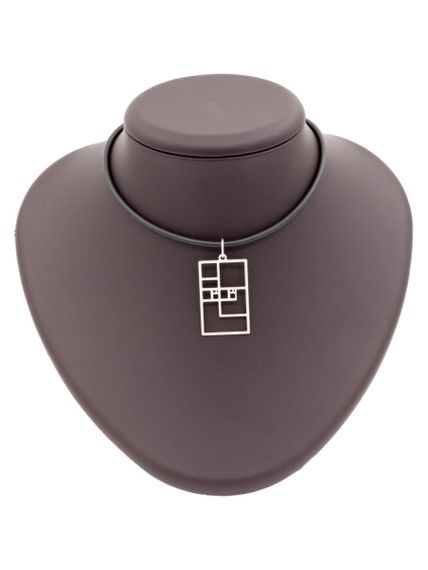 Подвеска Мона Лиза из серебра на постаменте