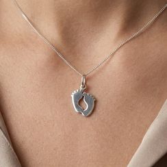 Подвеска ножки младенца - ювелирный кулон из серебра 925 пробы