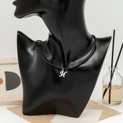 Подвеска в виде буквы И - кулон из серебра 925 пробы