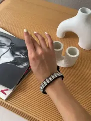 Браслет со скандинавскими рунами из серебра 925 на паракорде