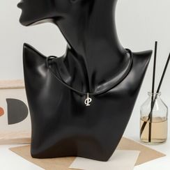 Подвеска в виде буквы Р - кулон из серебра 925 пробы