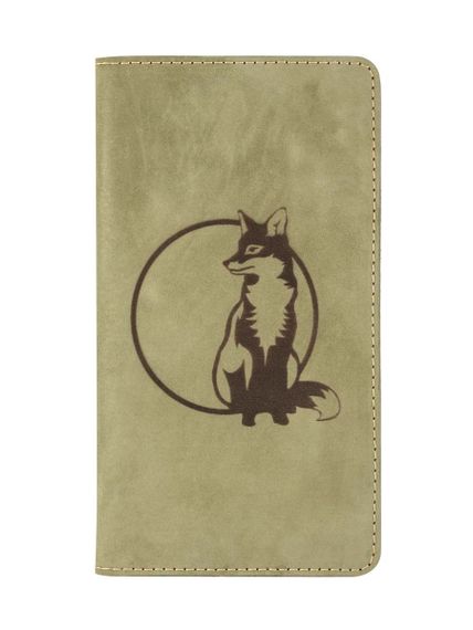 Фото функционального высокого кошелька Лиса из зеленого нубука, вид фасад.