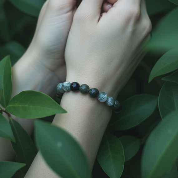 Браслет из зеленой яшмы, живое фото 5