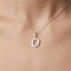 Подвеска в виде буквы О - кулон из серебра 925 пробы