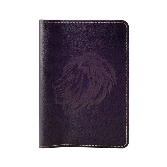 Обложка для паспорта Лев темно коричневого цвета на белом фоне.
