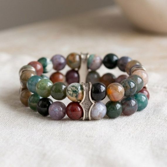 Двойной браслет из натурального камня зеленой яшмы 8 мм с шармами из мельхиора, предметная