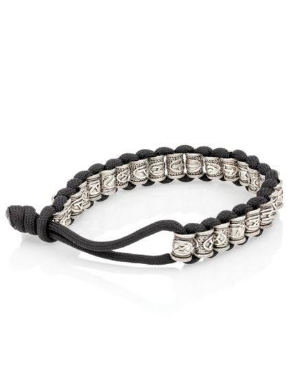 Браслет Набор рун 24 шт. мельхиор на черном паракорде, вид сзади в развязанном виде