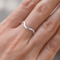 Кольцо Волна из серебра 925 пробы