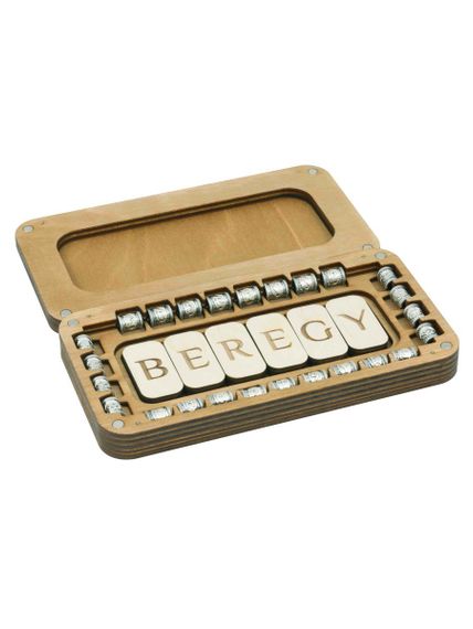 Деревянный футляр-шкатулка для скандинавских рун Старшего Футарка 25 шт., с наполнением вид сбоку