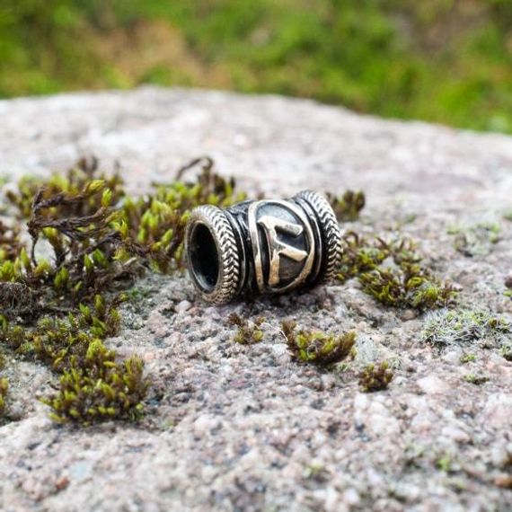 Шарм «Руна Ансуз» из серебра, фотография