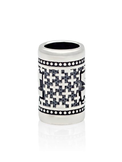 Фото шарм цифра число 14 из серебра на белом фоне сбоку