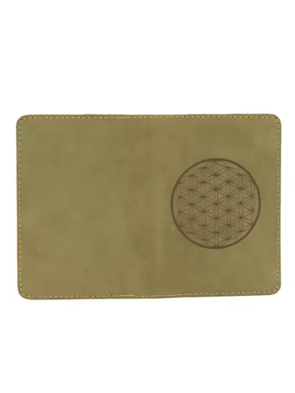 Фото обложка для паспорта Цветок жизни из светло зеленого нубука, в развернутом виде.
