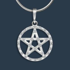 Подвеска Пентаграмма в круге из серебра 925 пробы с фианитами