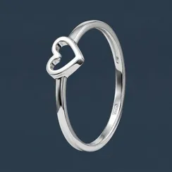 Кольцо с сердечком из серебра 925