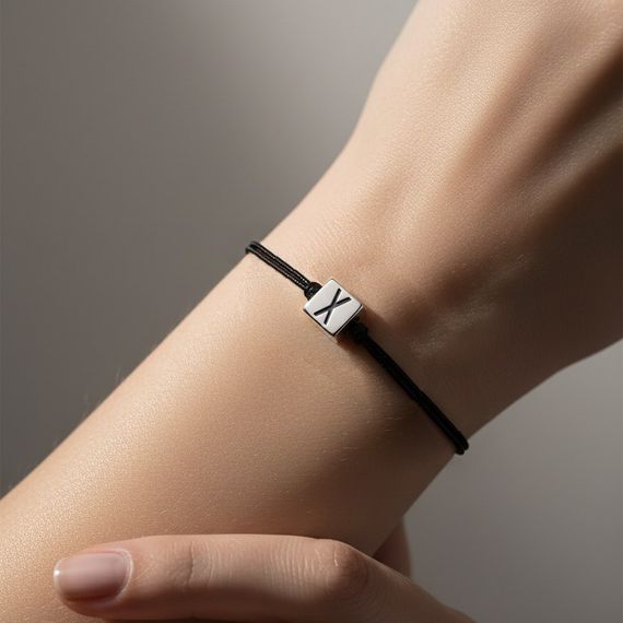 Шарм куб с руной Гебо - подвеска из серебра 925 пробы, живое фото 1