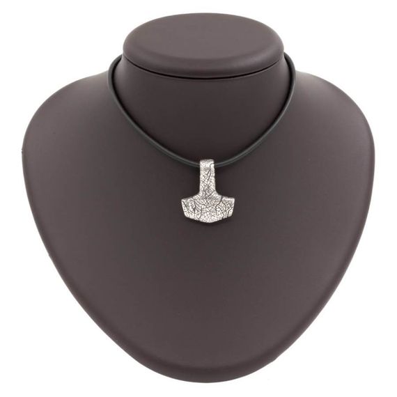 Молот Тора - подвеска из серебра на постаменте