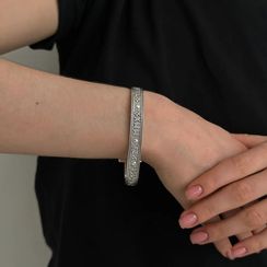 Браслет скандинавский жёсткий с руническими ставами рунами из серебра