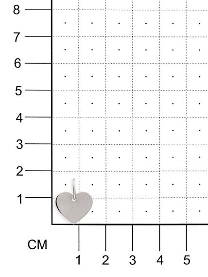 Фото подвески Сердце классическое из серебра, на размерной сетке.